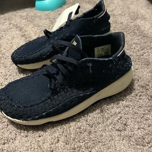 ⭐️RARE⭐️ woven nike air shoes NWT